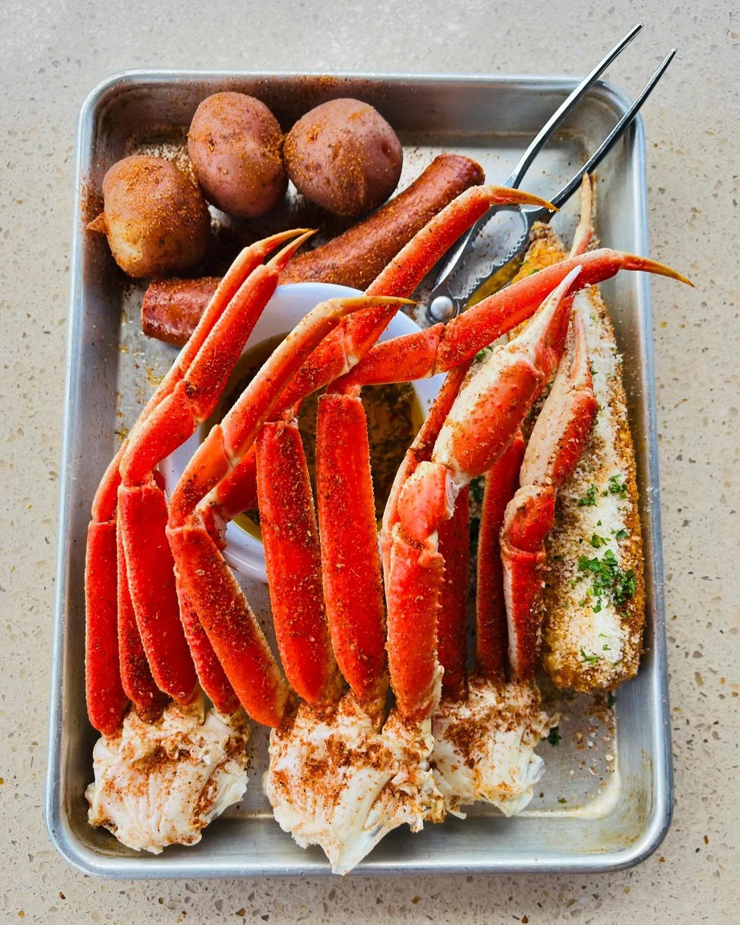 How would we describe a perfect Tuesday?!

✅ All You Can Eat Crab Legs
✅ Sunshine 
✅ A view of the Harbor

We just happen to have all three🦀🌞🌊⛵️

Join us from 11-3 to feast on our All You Can Eat C