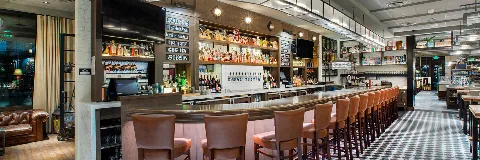 Pearl, bar