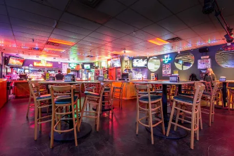 Rock'it Lanes, bar