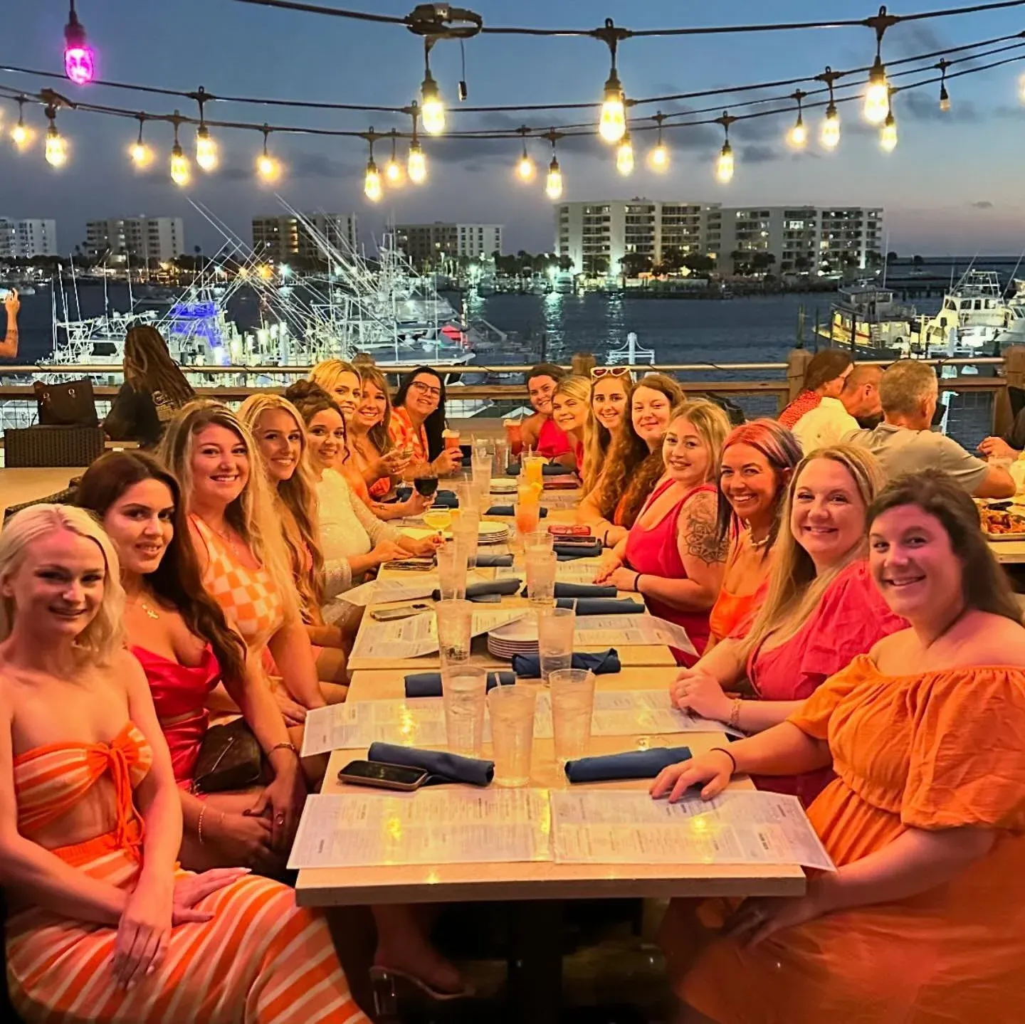 Sippin&rsquo; and Celebratin&rsquo; with the Bride-to-be(s) 💃🥂🍽️

#destinflorida #bacheloretteparty #destinfl #waterfrontdining #harborwalk