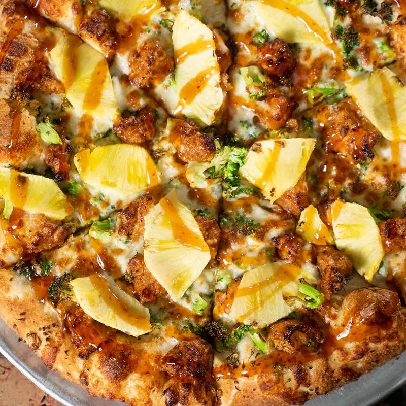 General Tso's Pizza with fried chicken