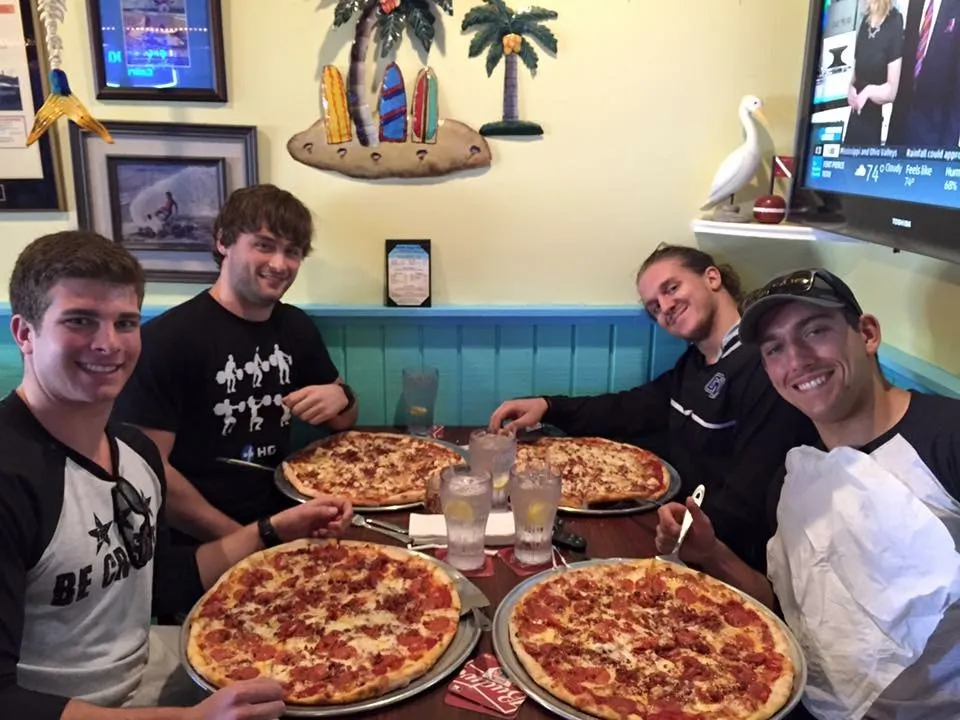 Surfside Grill & Pizzeria