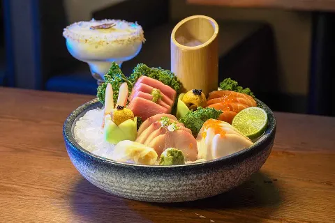 Kawachi Sushi & Bar, food