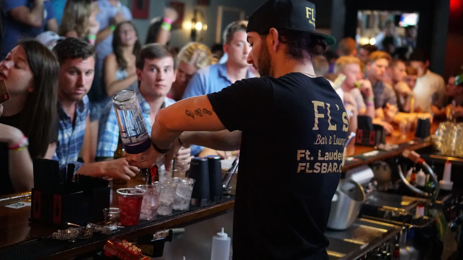 FL's Bar & Lounge