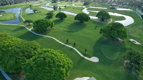Hollywood Beach Golf Club, food