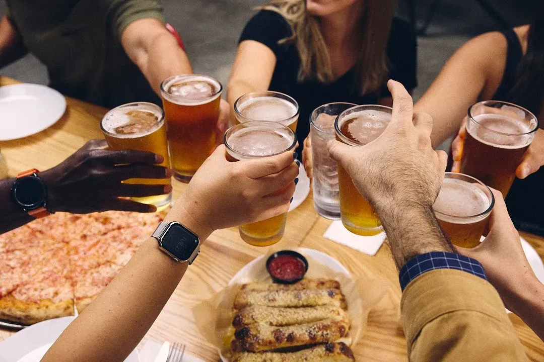 Dine-In at Flippers Pizza Co. in SODO Orlando FL