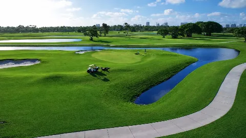 Hollywood Beach Golf Club, food