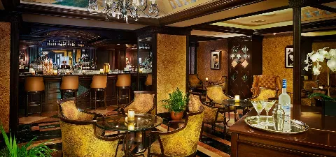 Cascade Pool Cafe at The Biltmore Hotel Miami, bar