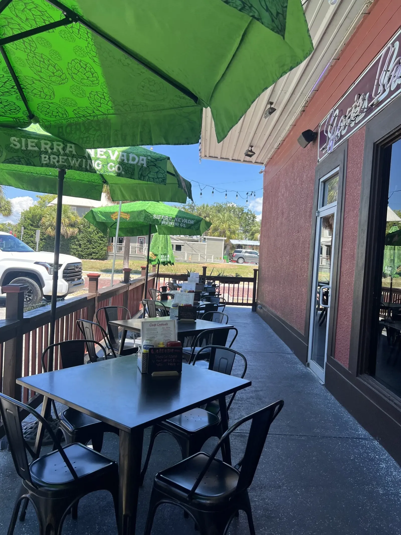 Johnny's Taphouse and Grill