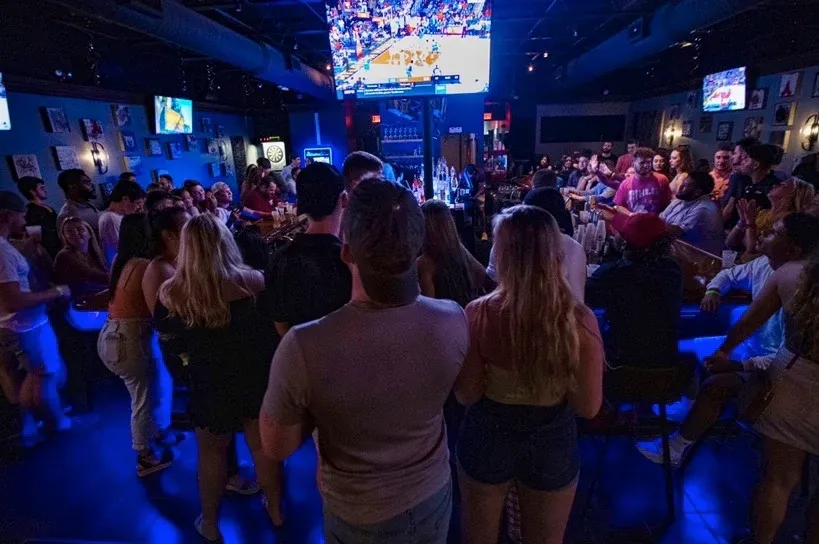 FL's Bar & Lounge