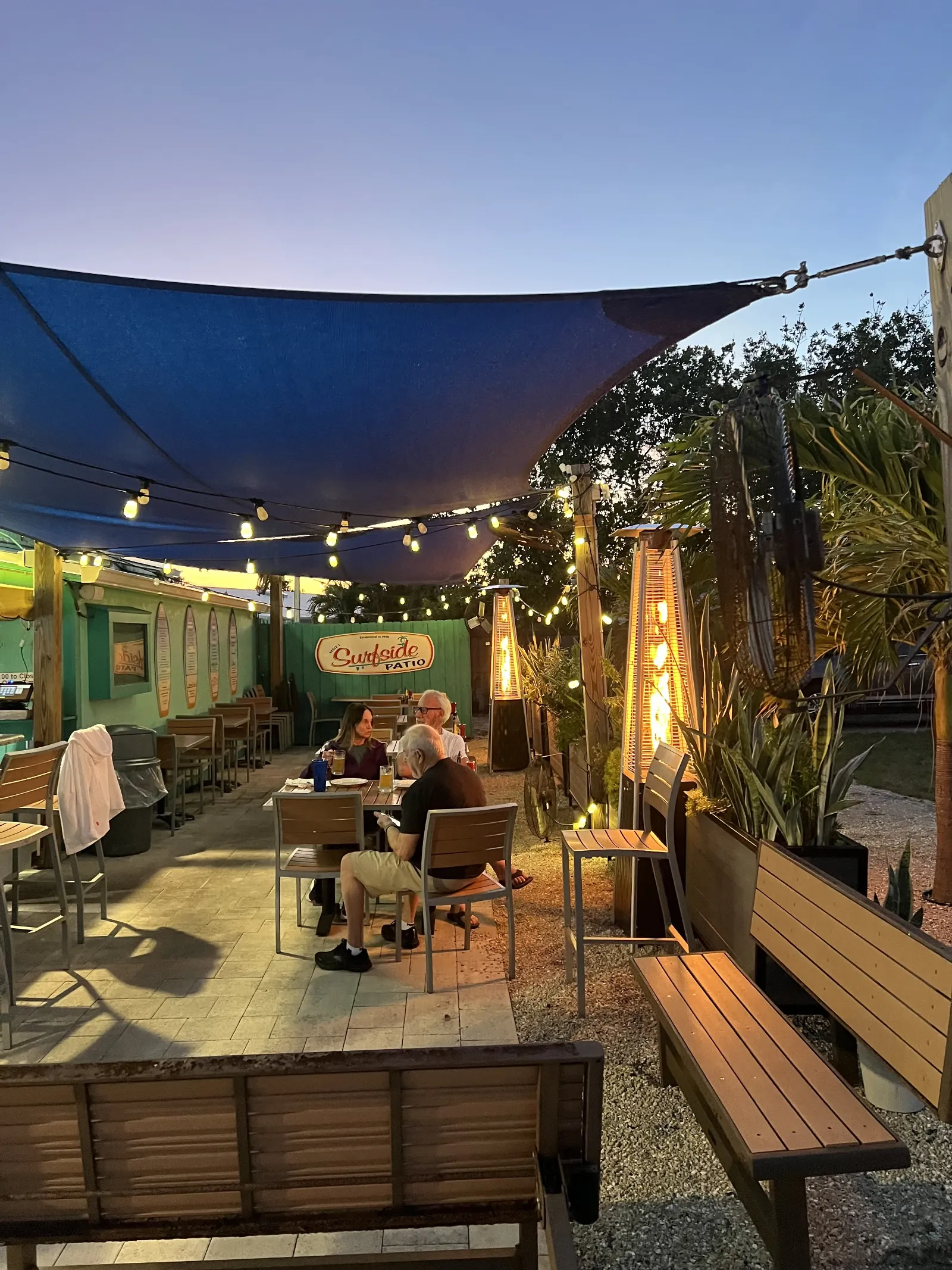 Surfside Grill & Pizzeria