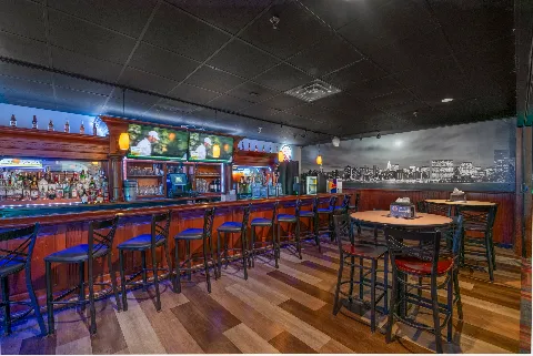 Aloma Bowling Center, bar