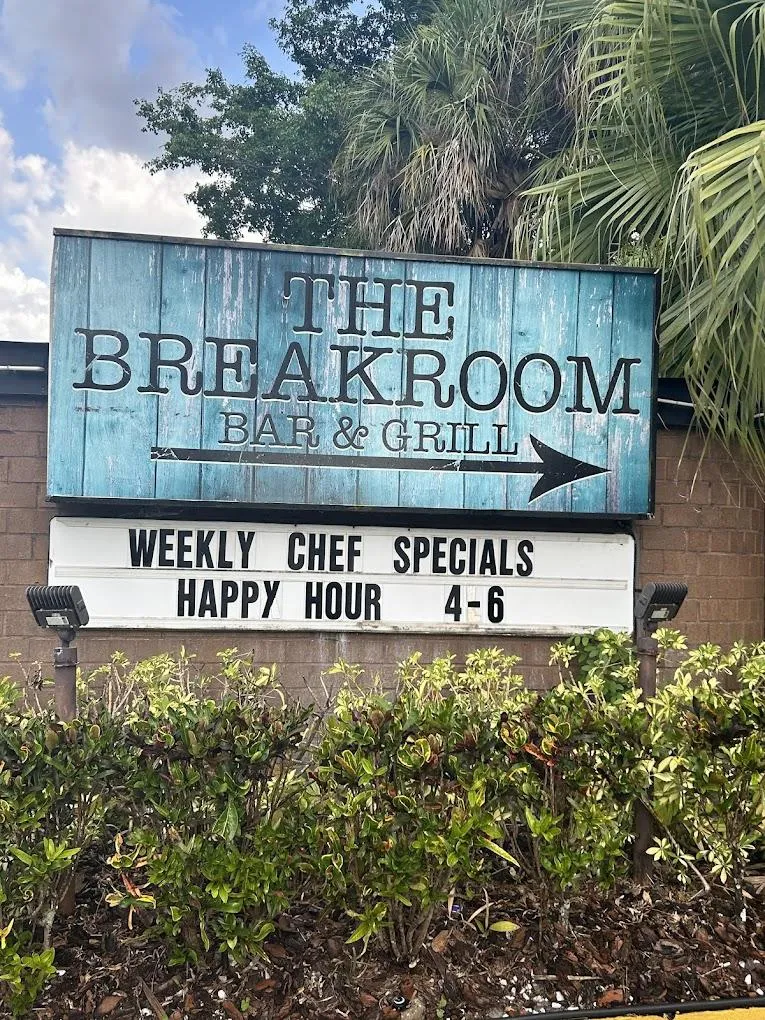 The Breakroom Bar& Grill