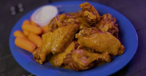 Salty Sisters Bar & Grill, unknown