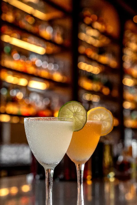 Monroe, drink