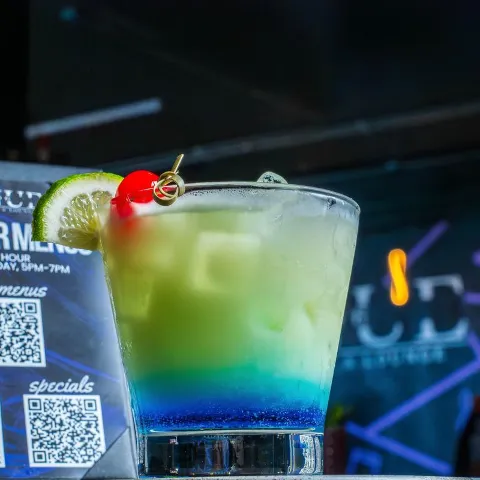 CRAFT COCKTAIL.