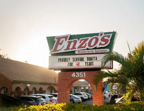 Enzos Italian Restaurant, unknown