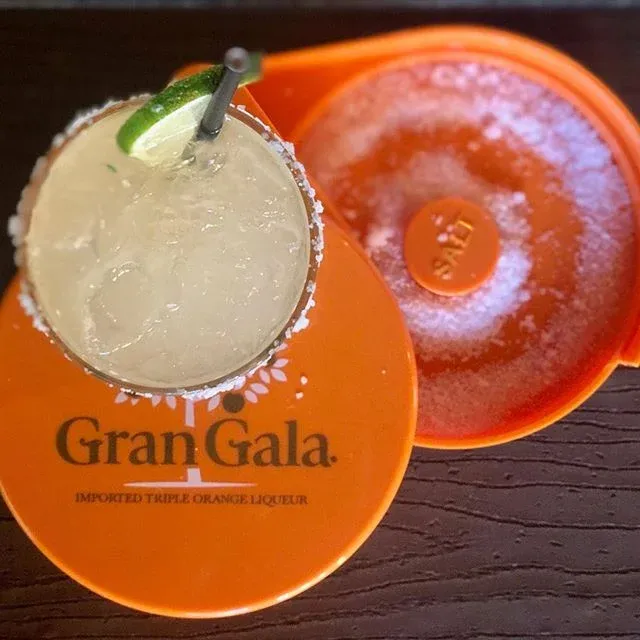Wanna warm up for Margarita Ball?🍹We got you! Introducing our house margarita.

Corazon Blanco, Gran Gala, OJ, house sour mix, grapefruit jarritos. .
.
Salted rim or no? You tell us when you order yo