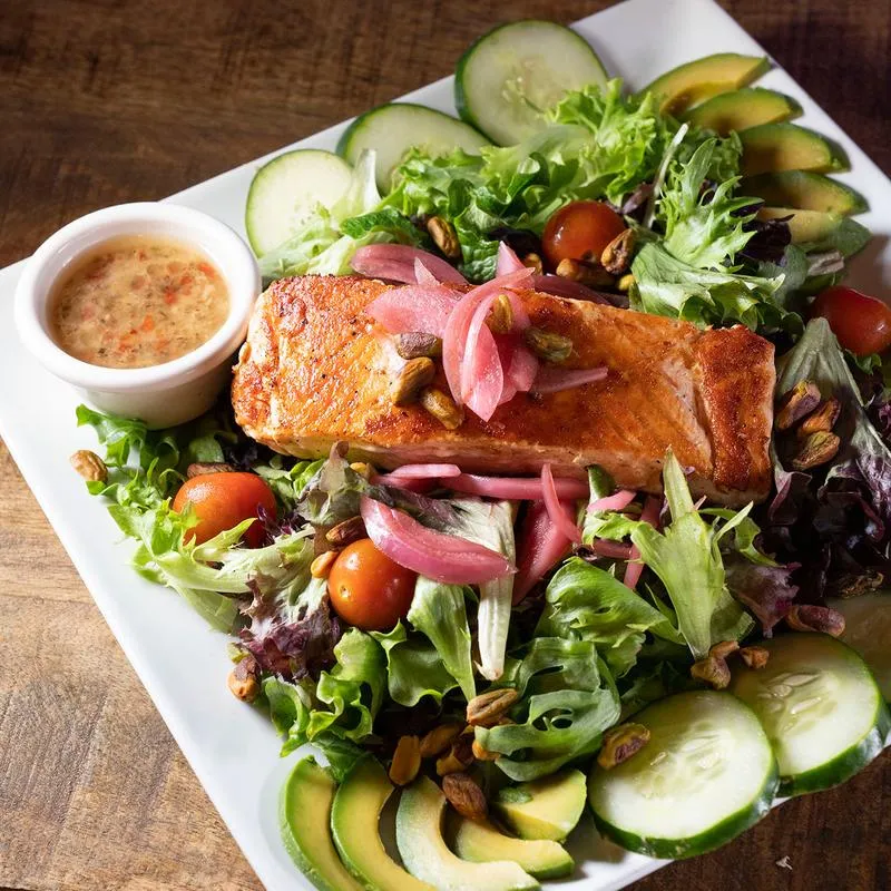 Grilled salmon salad