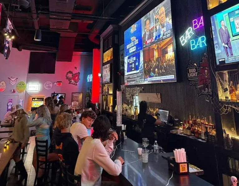 Tampa Burgers & Pirates