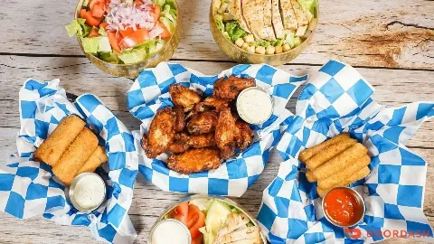Wings and bar bites at Calle 8