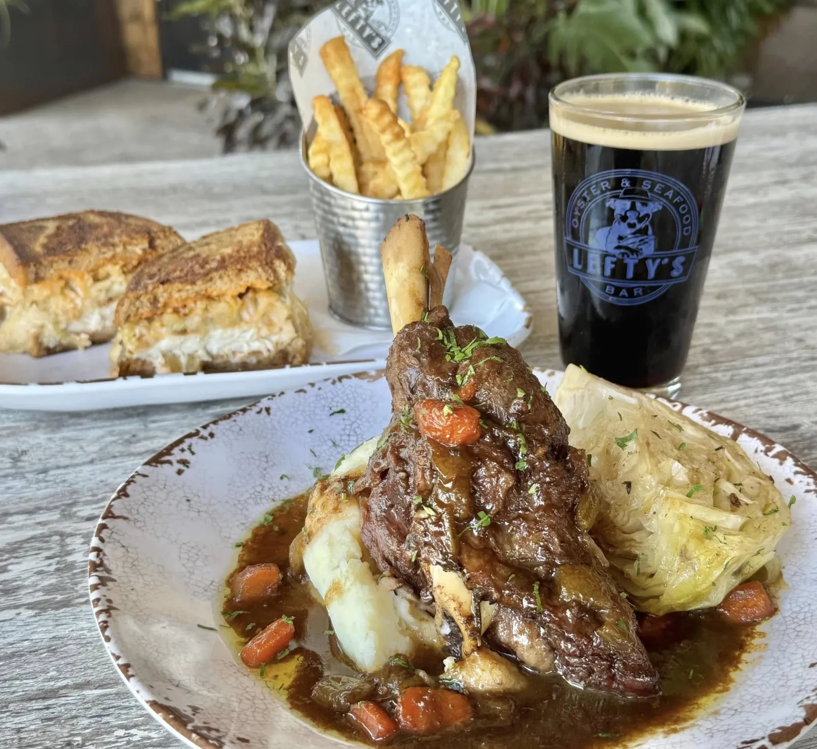 - Lefty's Oyster & Seafood Bar