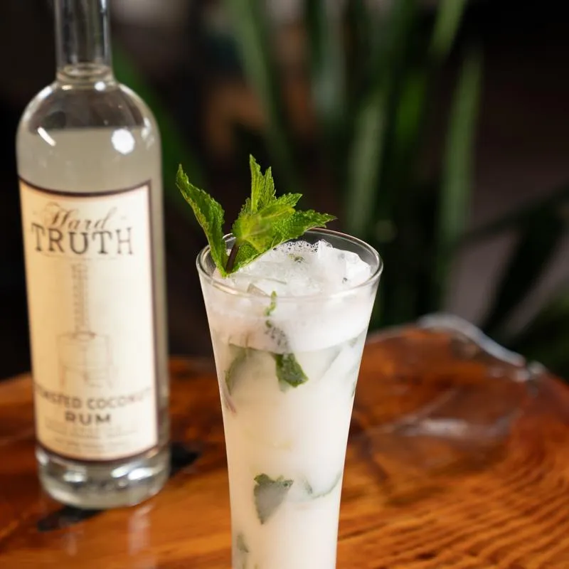 Coconut mojito, cocktail.