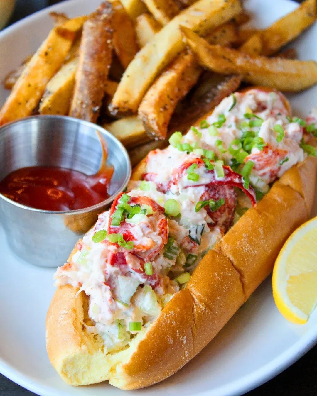 Summer lunches just hit different 🦞☀️
