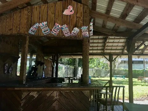 Rockin Tiki Hut, unknown