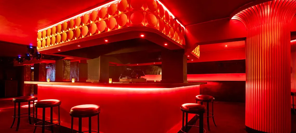 Twist, bar