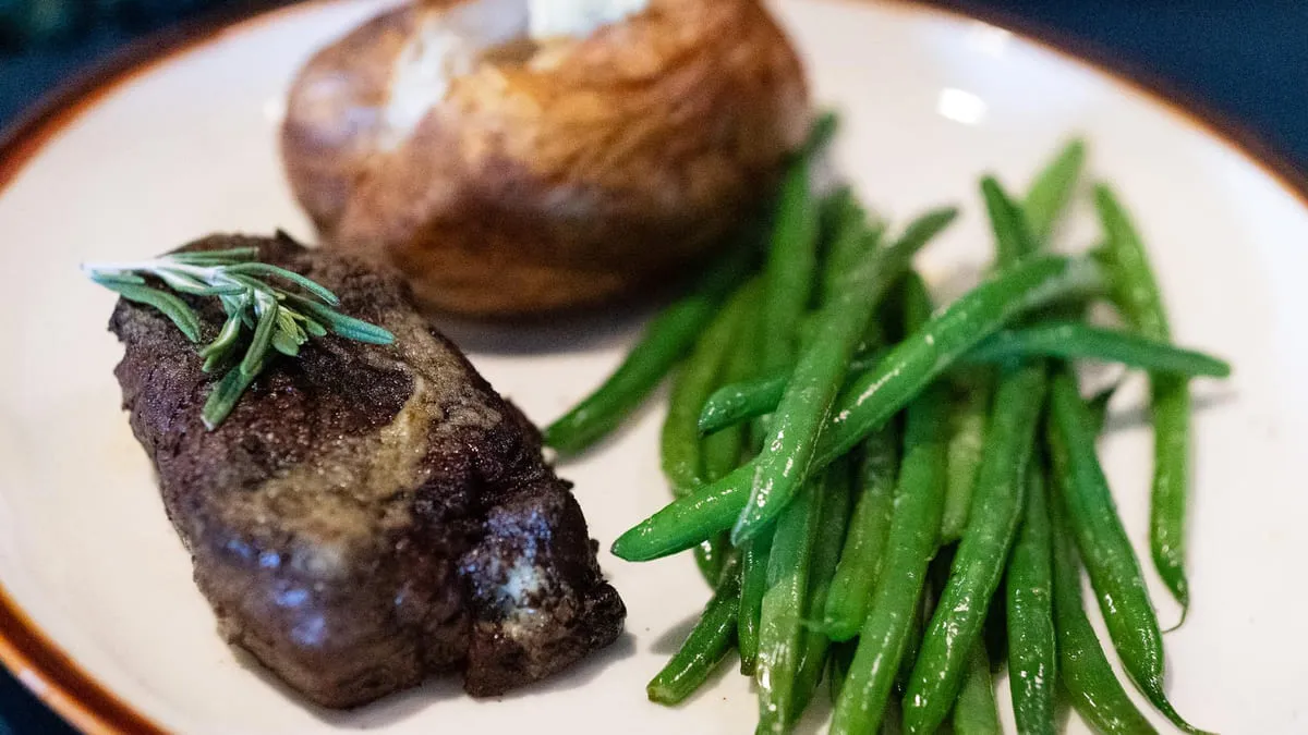 Feast Restaurant