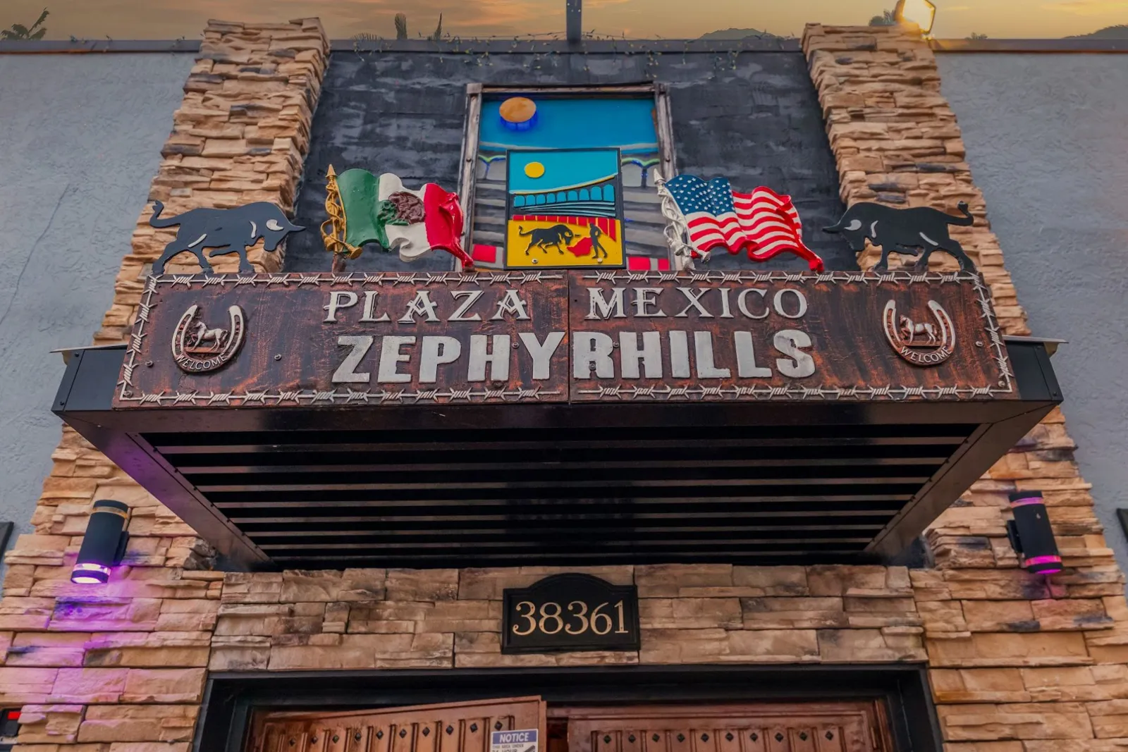 Plaza Mexico Restaurant Bar and Grill