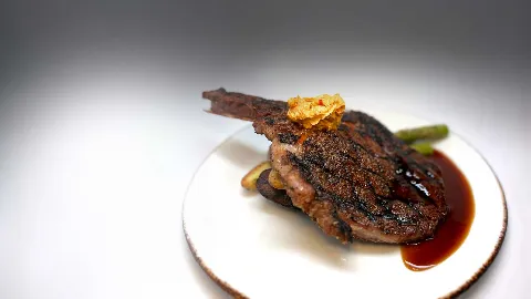 Vincenzo's Italian Restaurant grilled steak entree