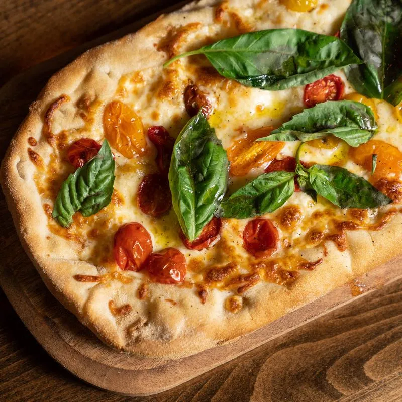 Pinsa pizza, closeup