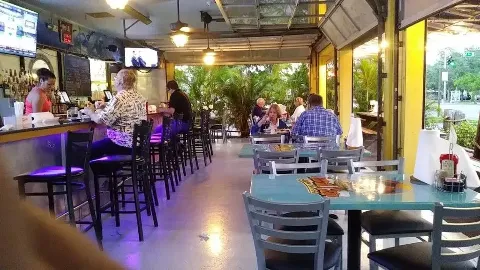 Casual Clam Seafood Bar & Grill, exterior