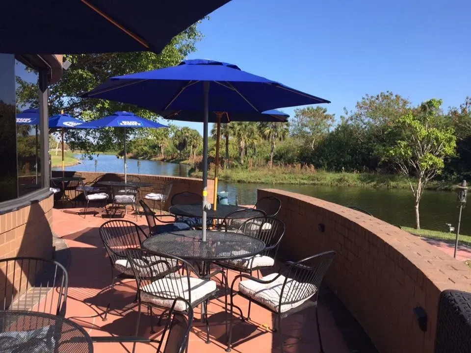 The Breakroom Bar& Grill