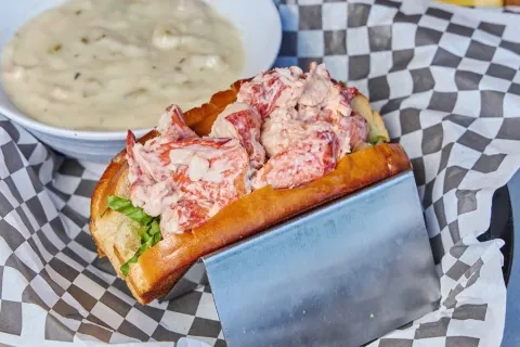 Jazzys Mainely Lobster & Seafood, food