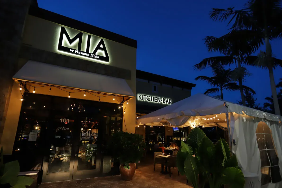 Exterior of Mia Kitchen & Bar in Delray Beach
