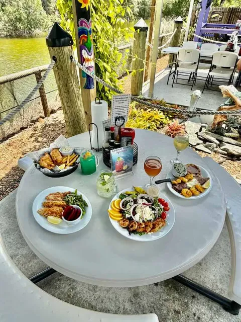 Silver Dolphin Restaurant & Country Store, drink