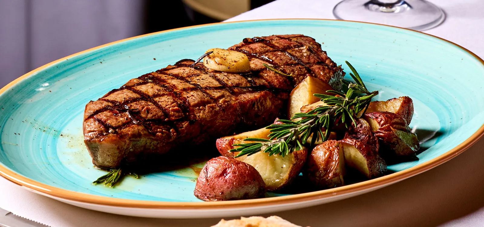 Steak with potatoes