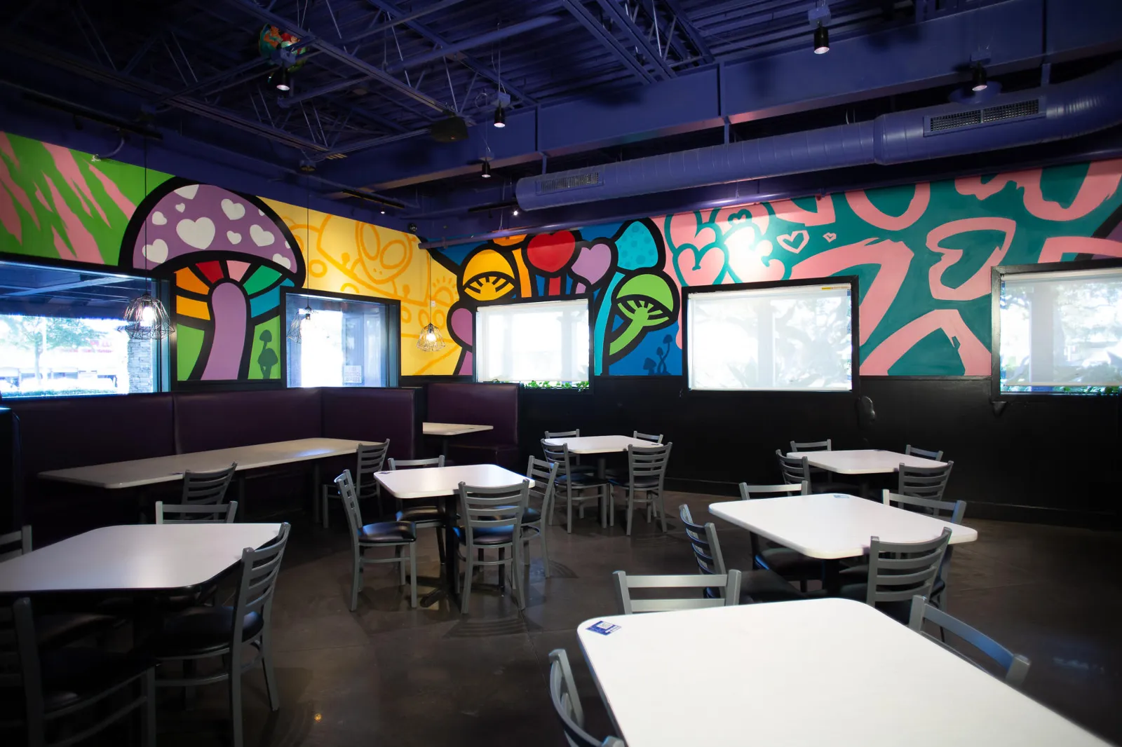 Mellow Mushroom restaurant dining room