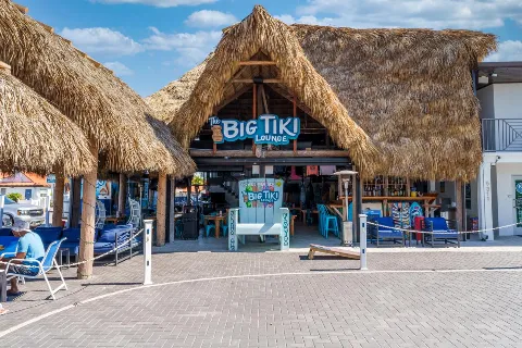 The Big Tiki Lounge, food