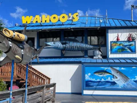 Wahoos Bar & Grille, unknown