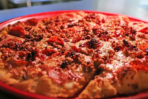 The Red Elephant Pizza & Grill, food