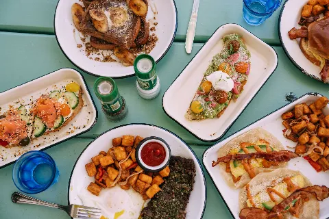 BRUNCH