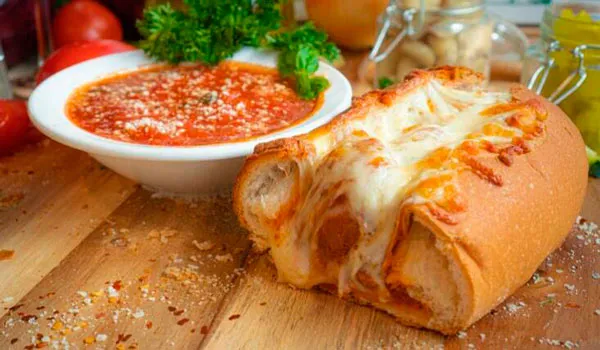 Red Tomato Pizza