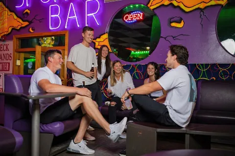 Rock'it Lanes, bar
