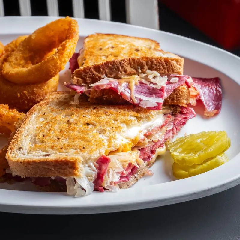 The sweeties Monte Cristo sandwich, served.