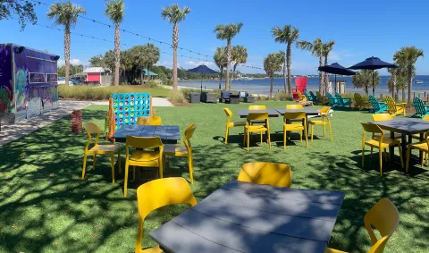 Papa Joe's Bayside, unknown