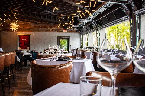From intimate celebrations to corporate gatherings, elevate your next private event by hosting it with us. ✨
Our stunning dining room offers the perfect blend of modern elegance, exceptional service, 
